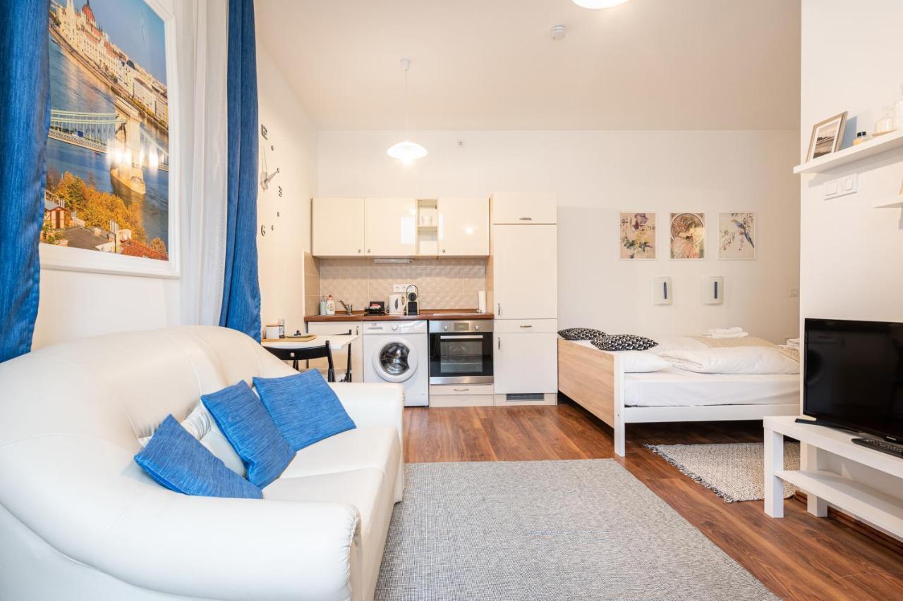 Life On The Blue Apartman Budapest