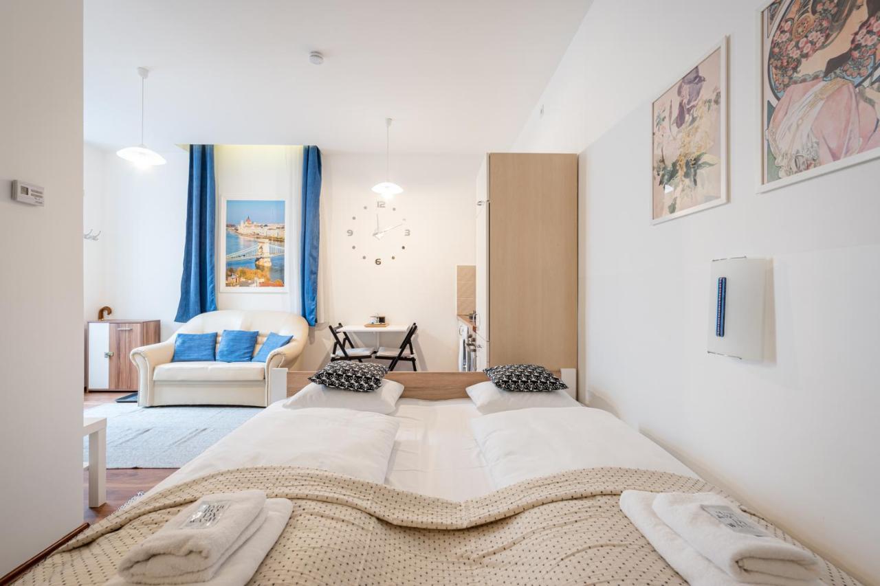 Apartment Life On The Blue